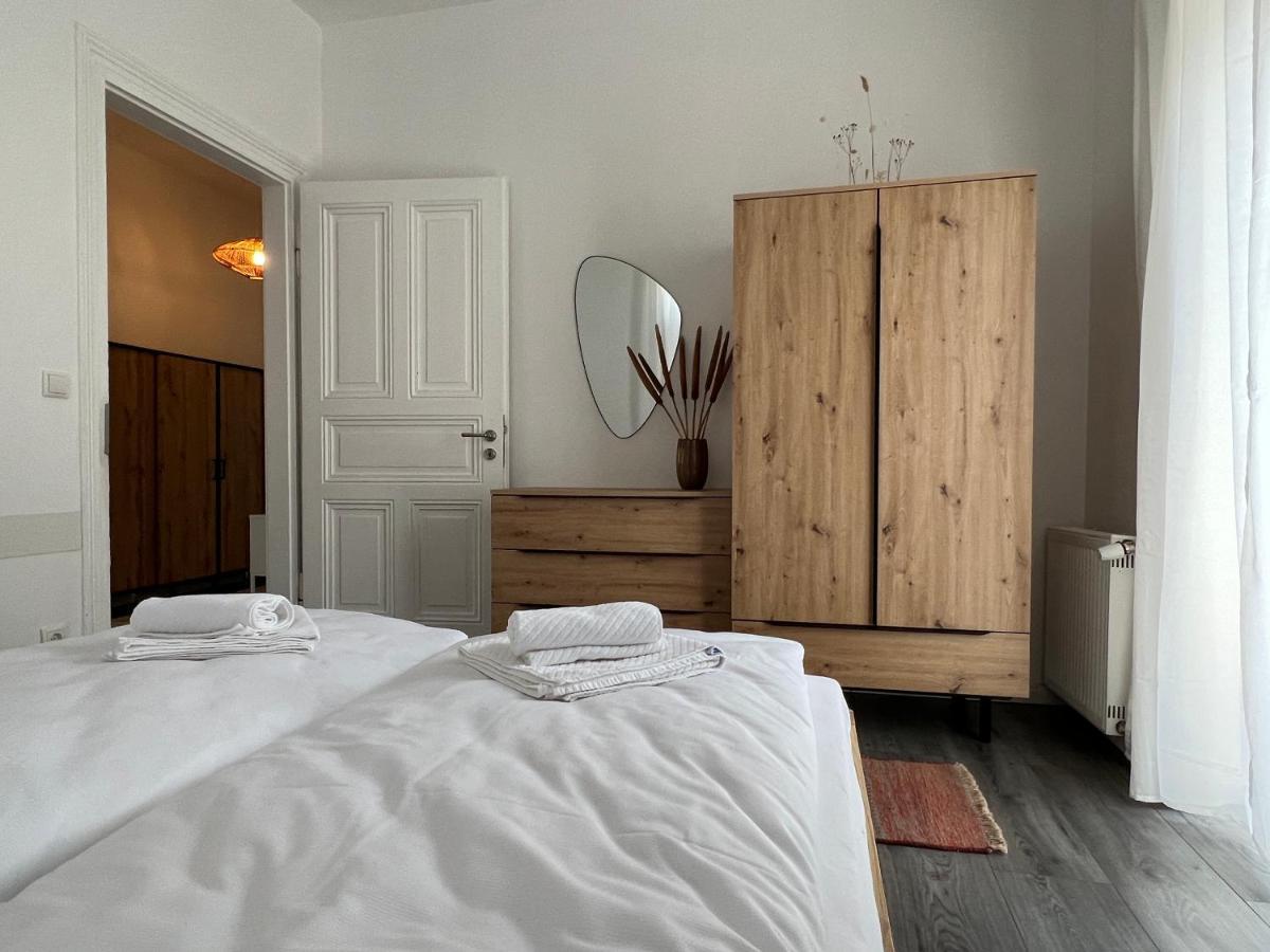 Direkter Moselblick I Altbau I 4 Personen I Terrasse Apartamento Sankt Aldegund Exterior foto